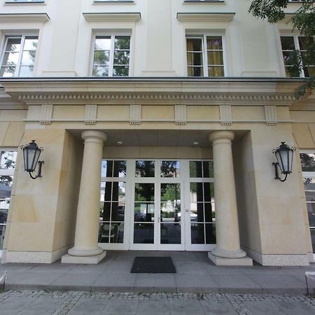 Dom Pomocy Studentom Hostel Varsó Kültér fotó