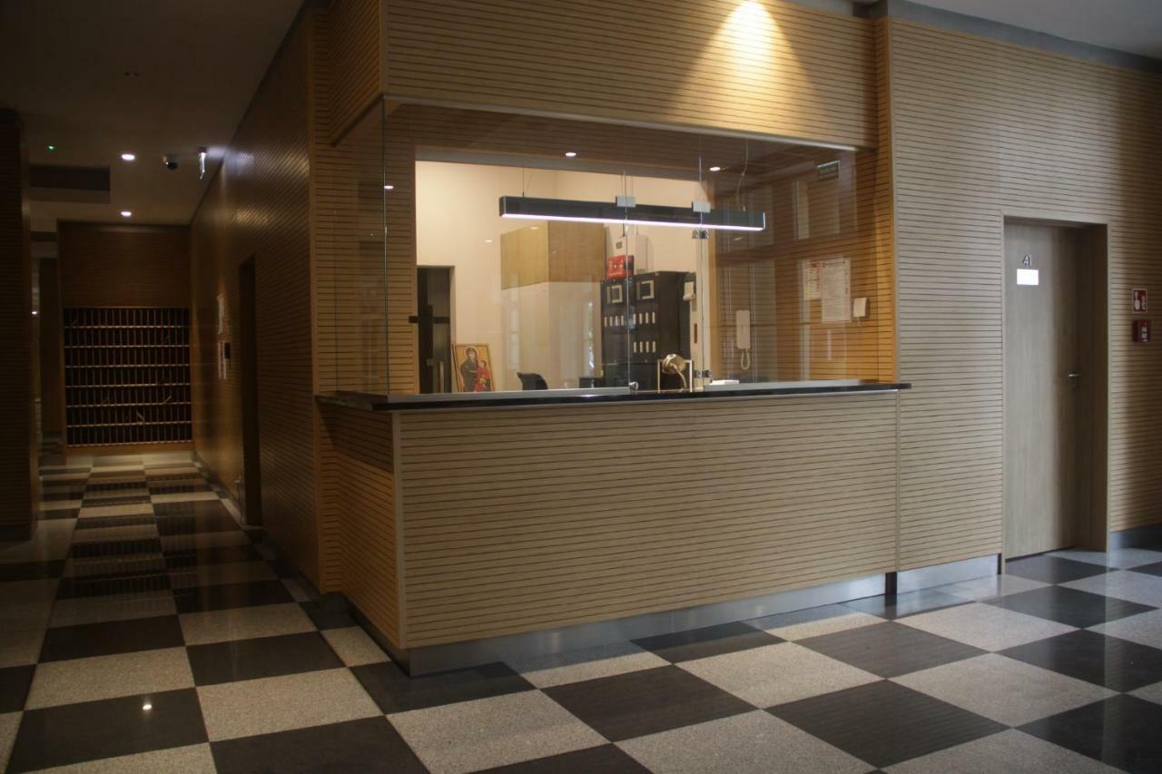 Dom Pomocy Studentom Hostel Varsó Kültér fotó
