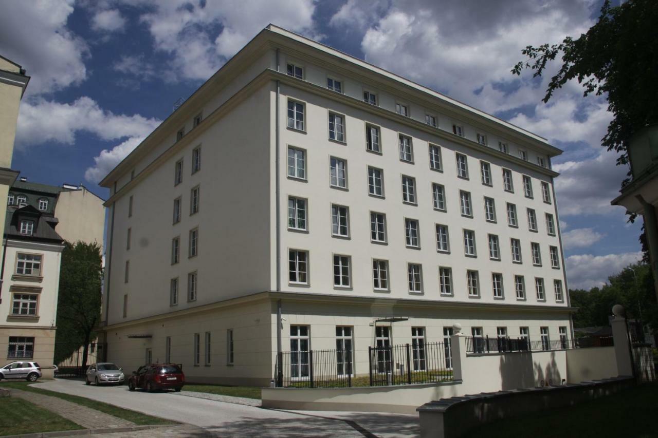 Dom Pomocy Studentom Hostel Varsó Kültér fotó
