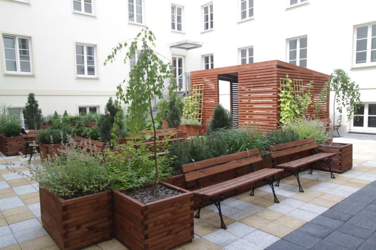 Dom Pomocy Studentom Hostel Varsó Kültér fotó