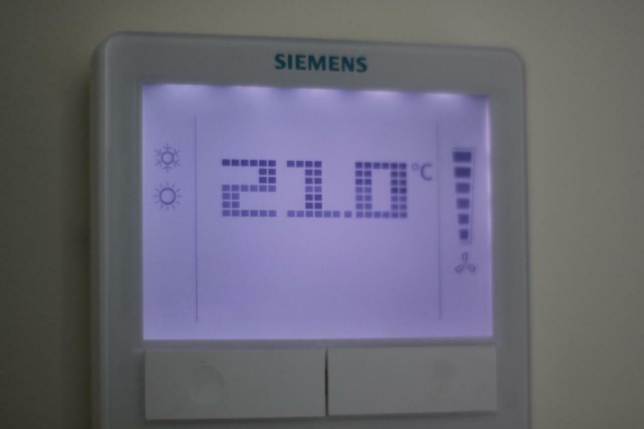 Dom Pomocy Studentom Hostel Varsó Kültér fotó