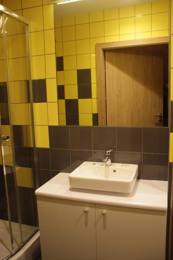 Dom Pomocy Studentom Hostel Varsó Kültér fotó